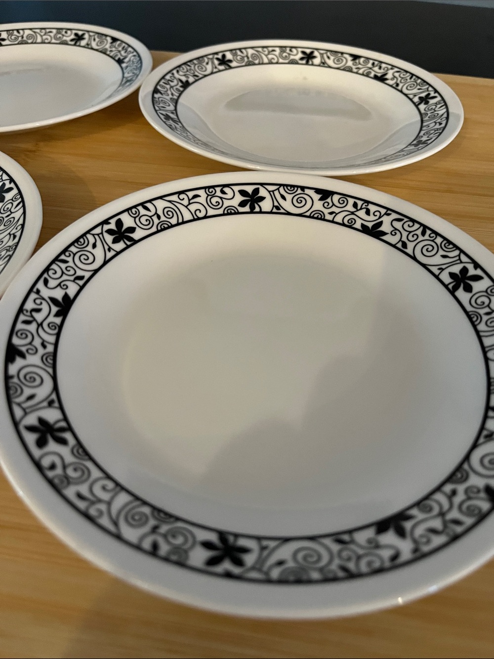4 Pc Corelle by Corning Winding Gate Salad Plates 6.5"